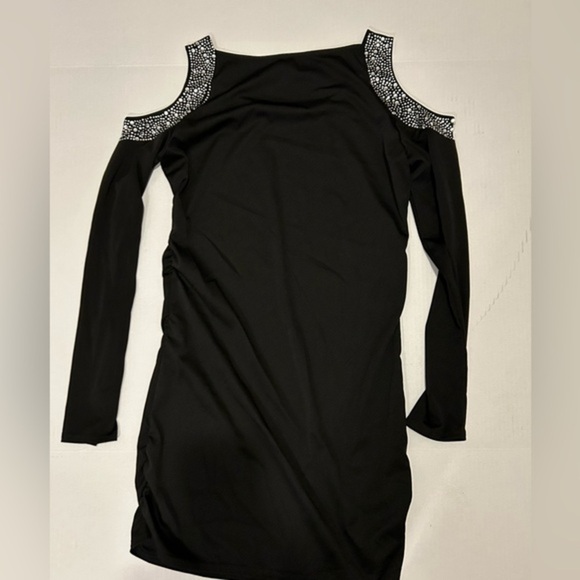 Trendy (no tag) Black mini dress, with silver rhinestones,‎ size M. - Picture 5 of 5